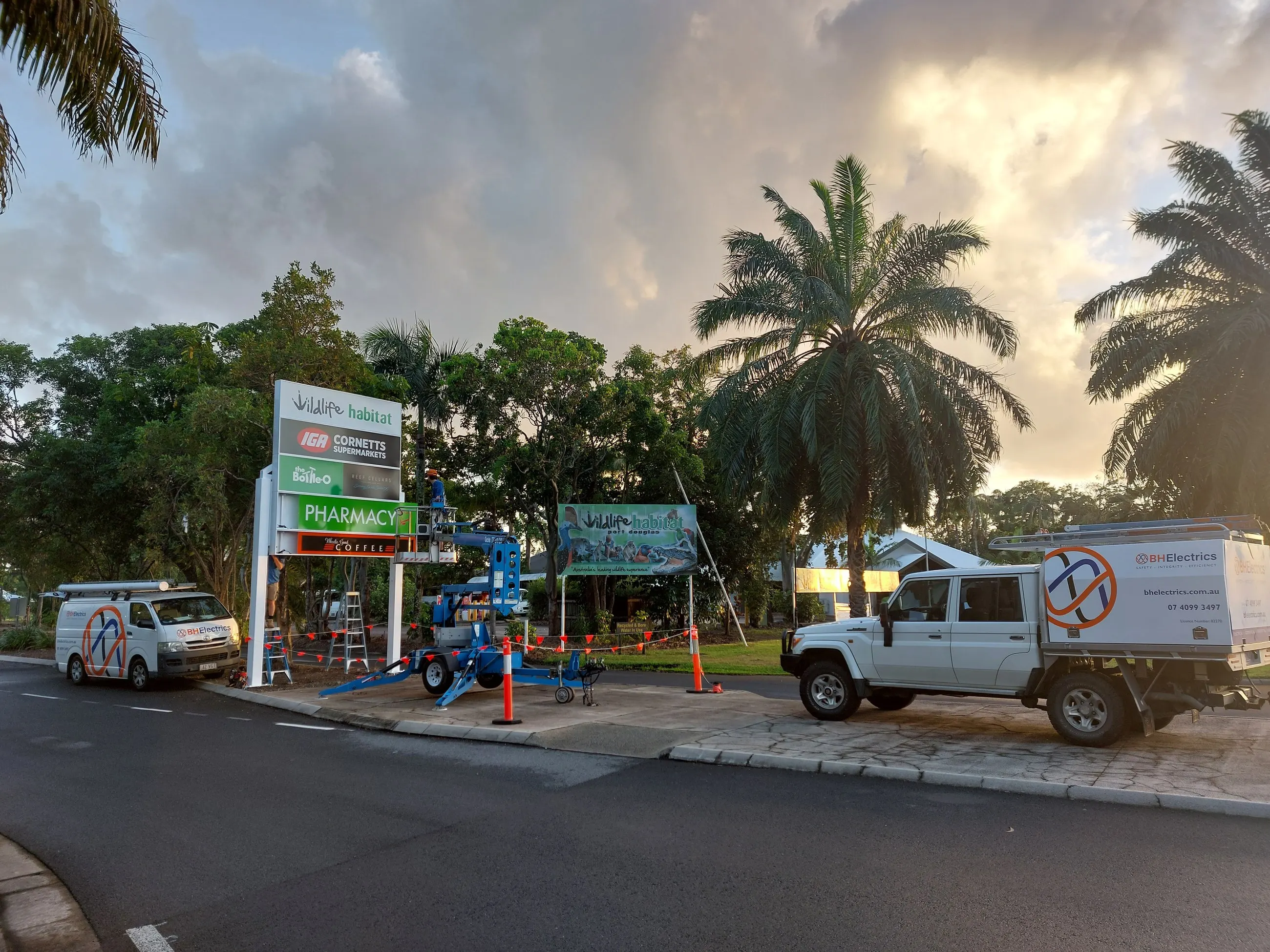 Habitat Village on the Captain Cook Highway at dawn